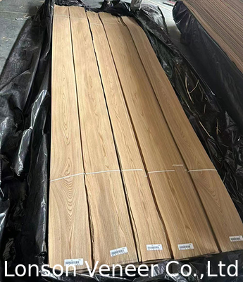 AAA Grade Elm Wood Veneer Crown Cut Gęstość 0,45 mm