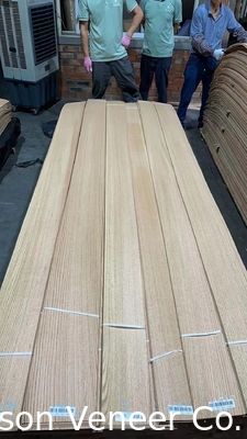 Red Oak Wood Veneer Quercus 0,5 mm panel AA w magazynie 100.000 mkw.