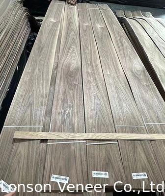 Wycinek Crowm American Walnut Veneer Natural A/B Grade Grubość 0,45 mm