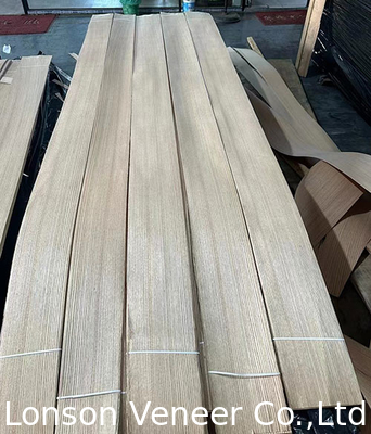 Długość 300 cm Płytka z fałderem z drewna czerwonego dęba Quercus Grade AAA Grubość 0,5 mm