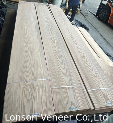 Red Oak Wooden Veneer 0,45 mm grubość Crown Cut panel klasy AAA