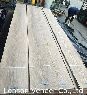 Red Oak Wooden Veneer 0,45 mm grubość Crown Cut panel klasy AAA