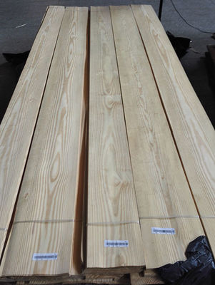 0.6mm naturalny veneer z rosyjskiego sosnowego drewna, panel A, Crown Cut
